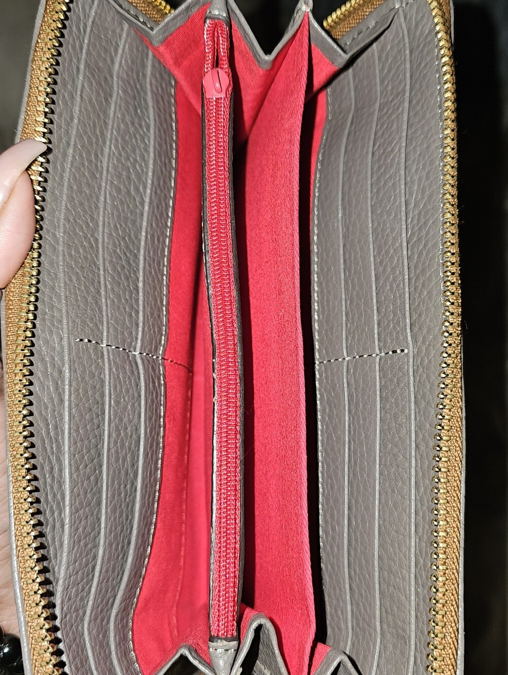 Dooney & Bourke Pebble Leather Grain Kendra Satchel + Matching Wallet Set. - Picture 8 of 9